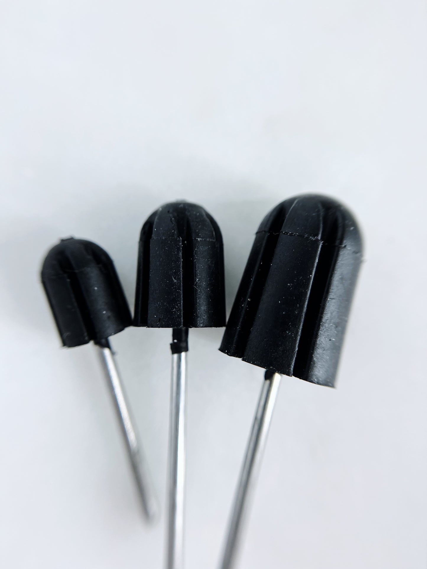 Gumený držiak (mandrel) na brúsne klobúčiky 10 mm S