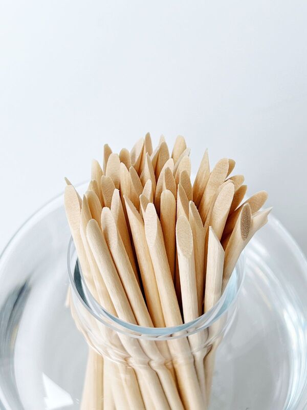 Orange wood sticks for cuticle (11.4cm)
