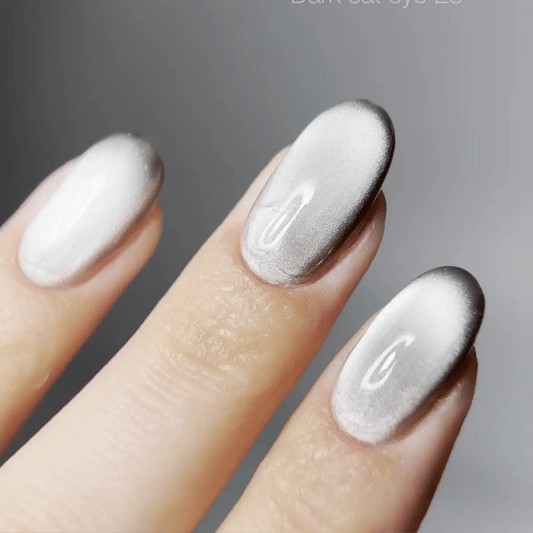 Vernis semi-permanent Cat Eye №28 10 ml Foncé