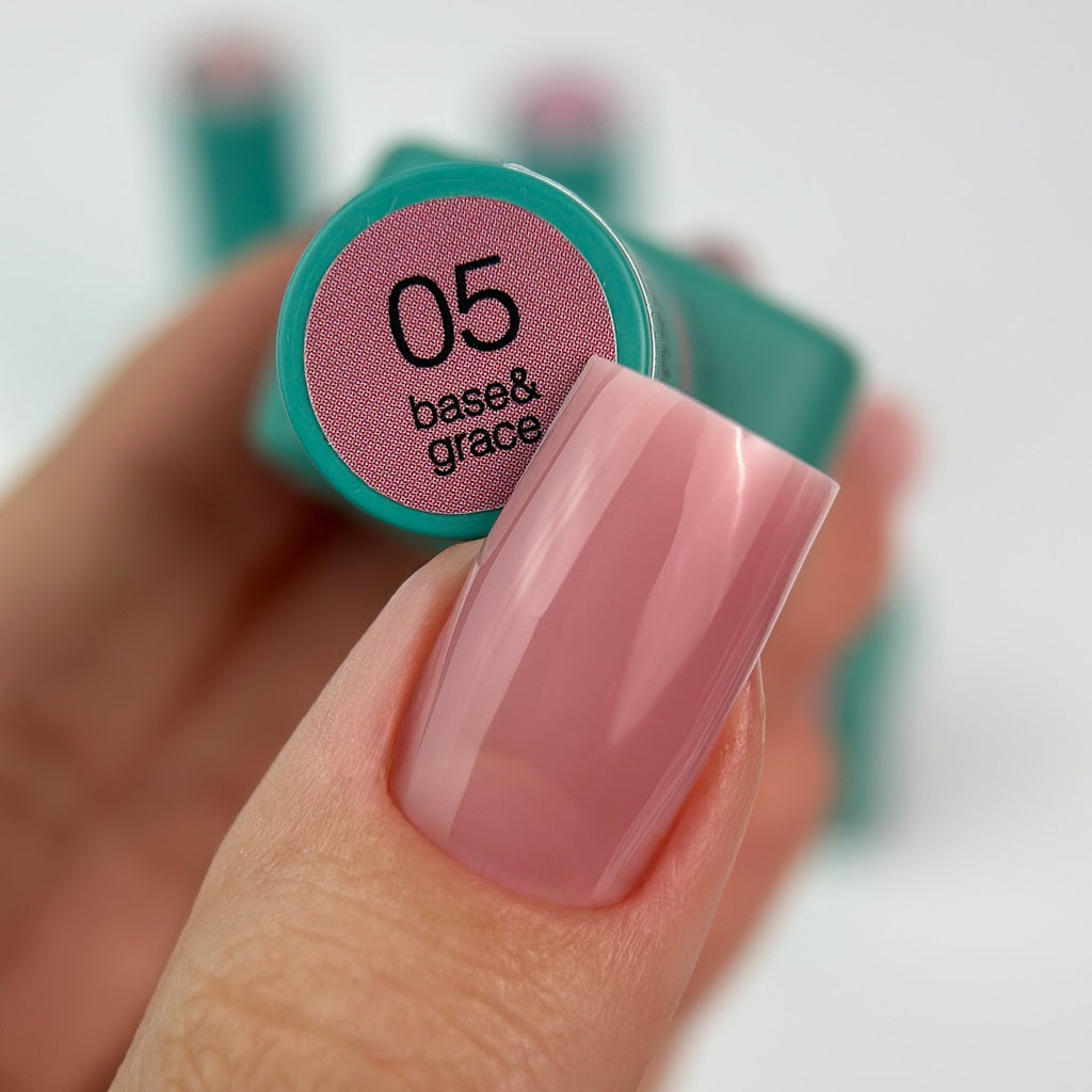 Base Cover Base&Grace №5 8 ml Siller