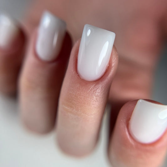 Top Coat Milky White 10ml dunkel