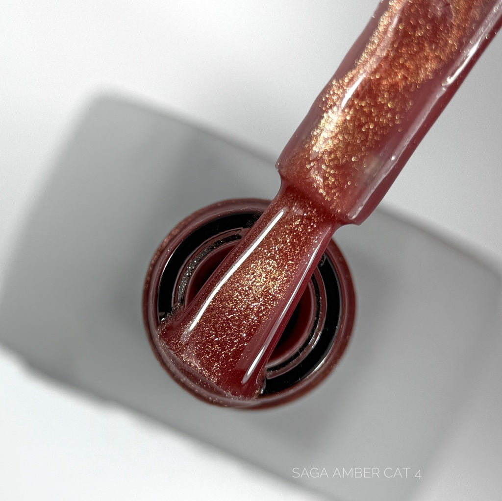 Гель-лак Amber Cat №4 10 мл Saga Professional