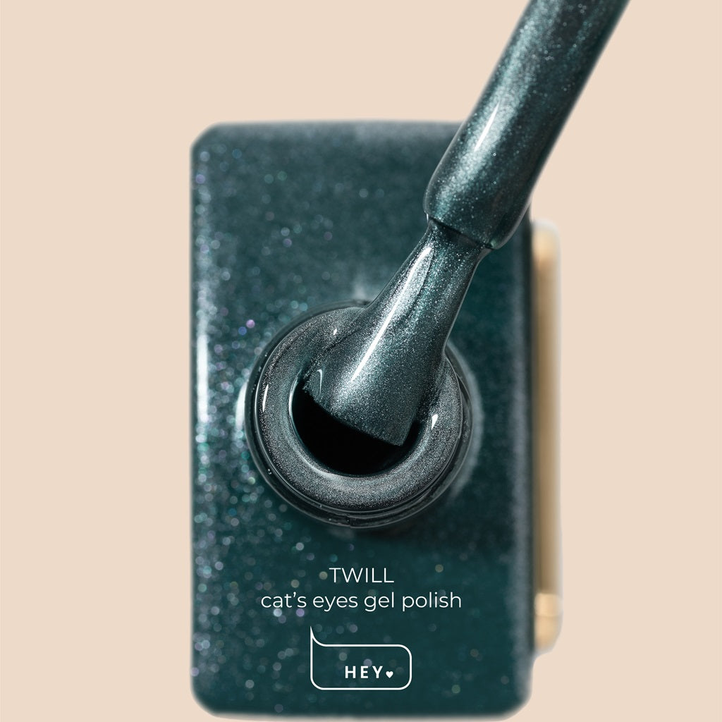 Гель-лак "Cat Eye" Twill 15 ml HEYLOVE