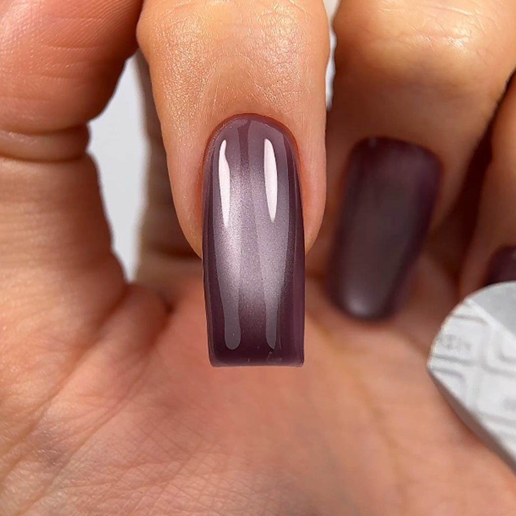 Gel Polish "Cat Eye" Devon 15 ml HEYLOVE - Good Girl Gel