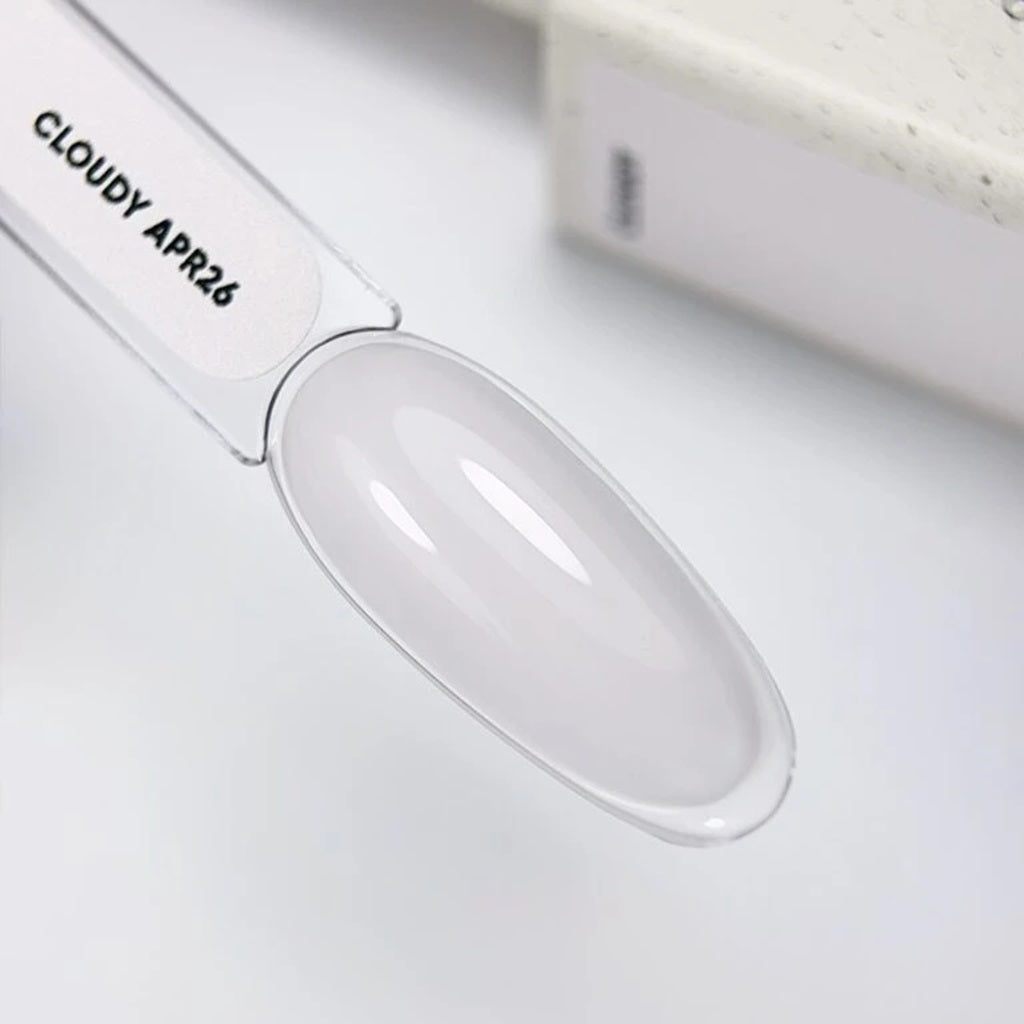 Gellak Kleur van de maand april 2026 - Cloudy 10 ml NAILSOFTHEDAY