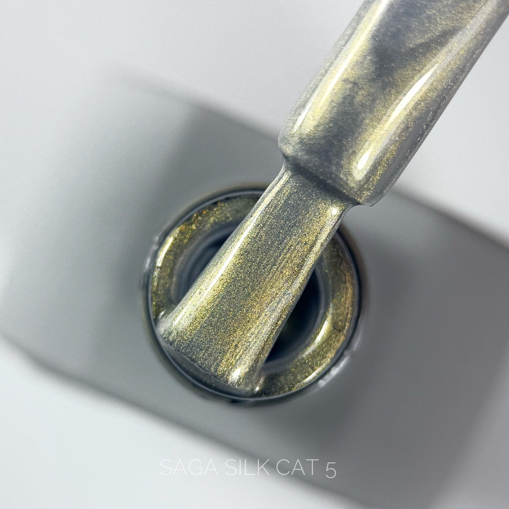 Гель-лак Silk Cat №5 10 мл Saga Professional